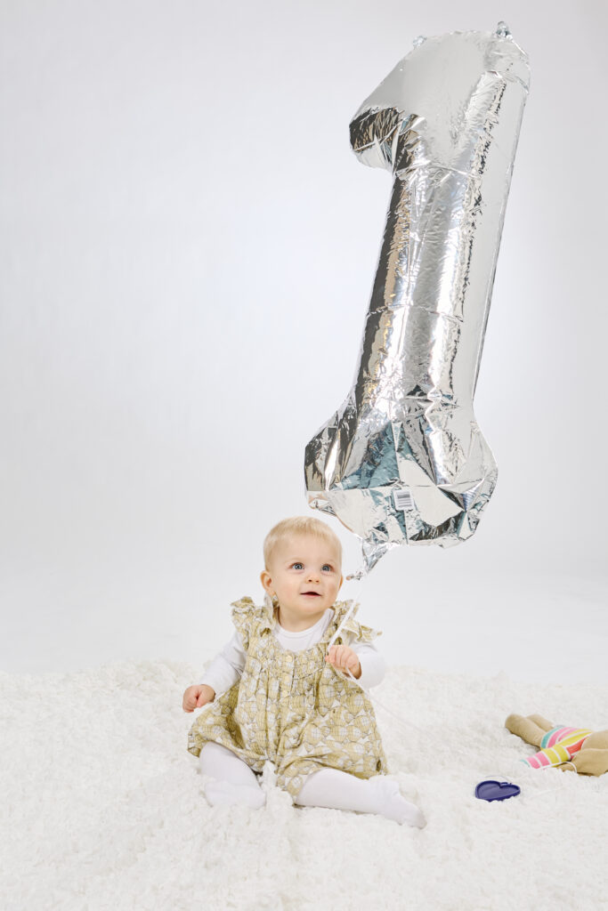 lapsikuvaus-turku-edullinen-perhekuvaus-valokuvaaja-linnankatu