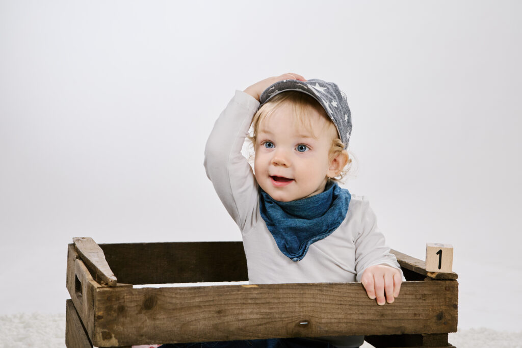 lapsikuvaus-turku-edullinen-perhekuvaus-valokuvaaja-linnankatu